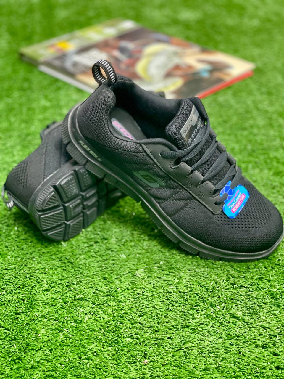 کفش ورزشی زنانه اسکیچرز  آفباکس کد 350