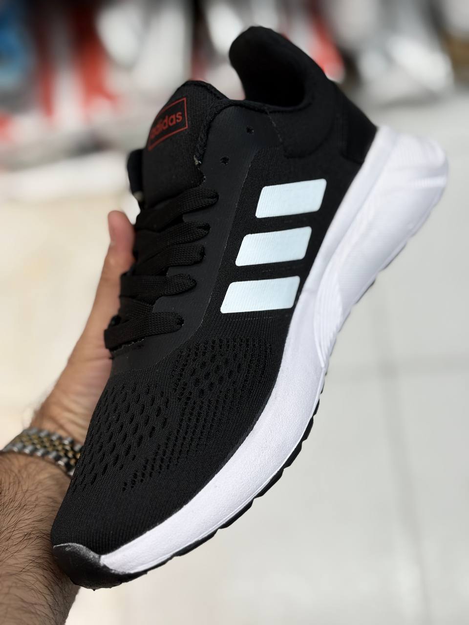 کفش ورزشی آدیداس بزرگ سایز مدل 95