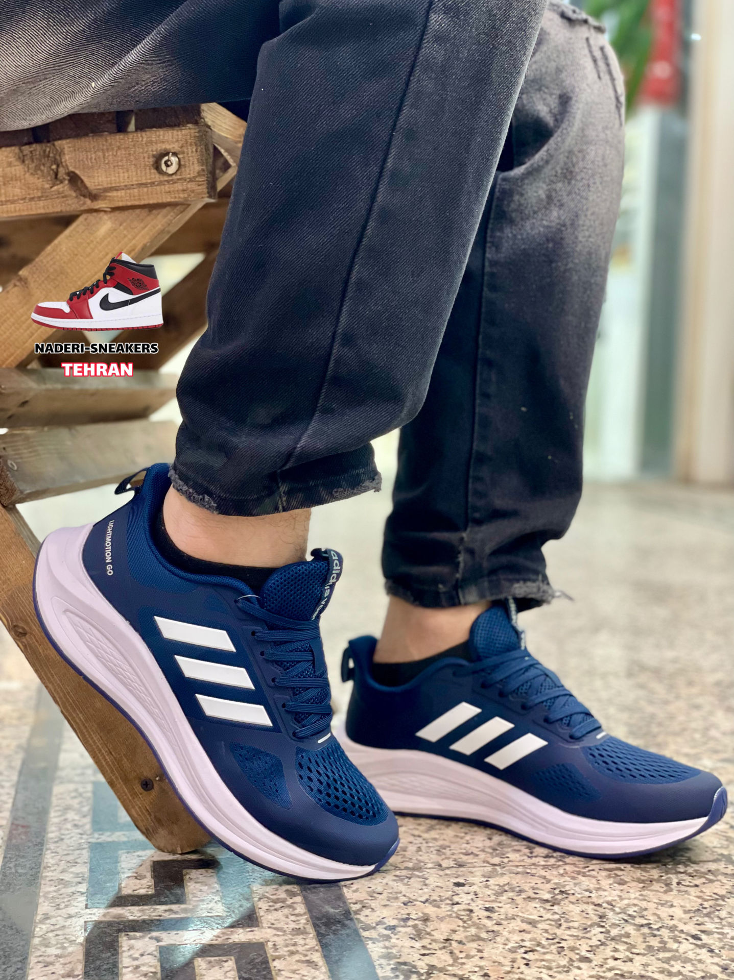 کفش ورزشی آدیداس voeuy مدل 9672