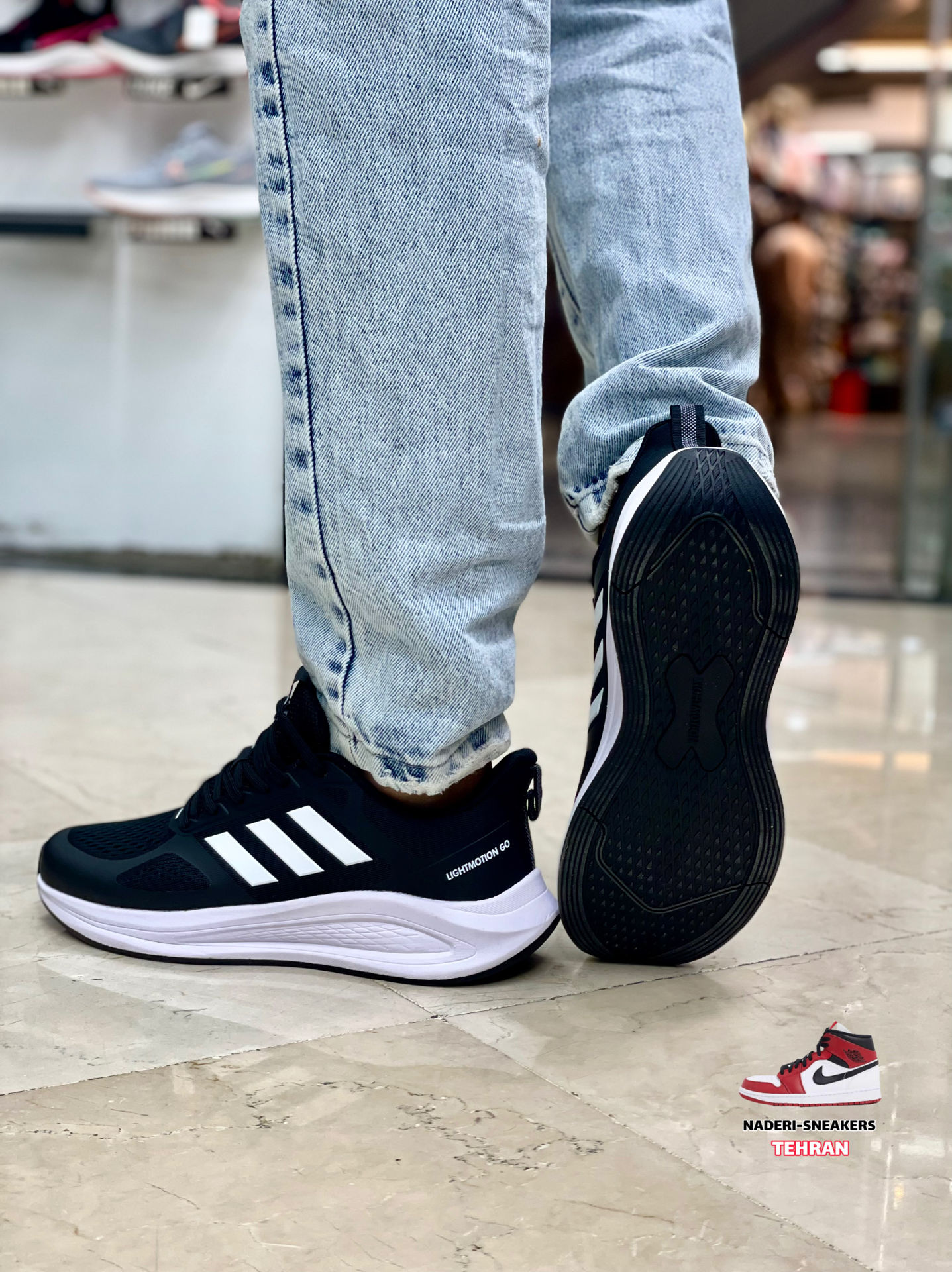 کفش ورزشی آدیداس voeuy مدل 9672