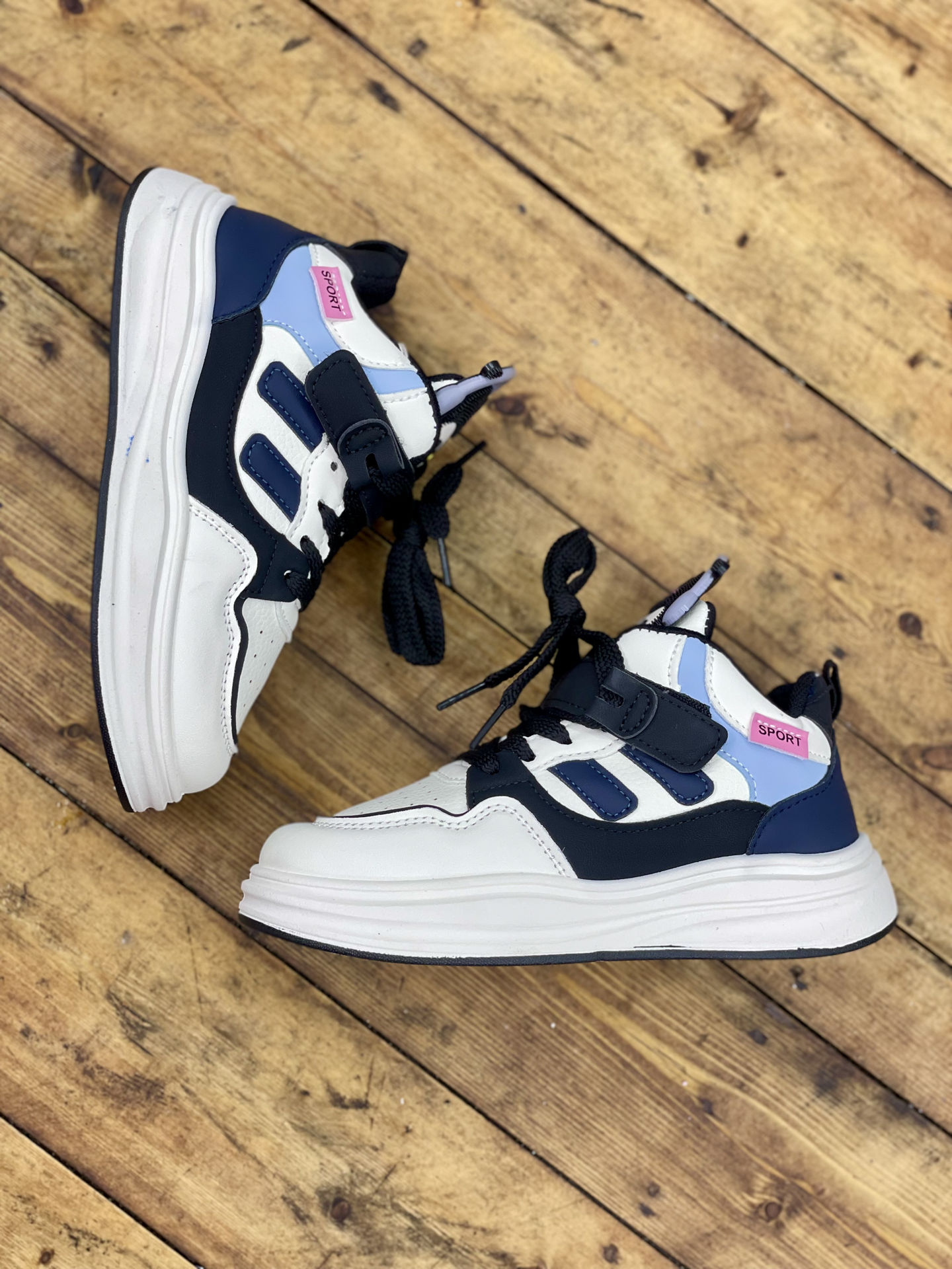 کفش ورزشی بچه گانه لبوبو مدل 9908