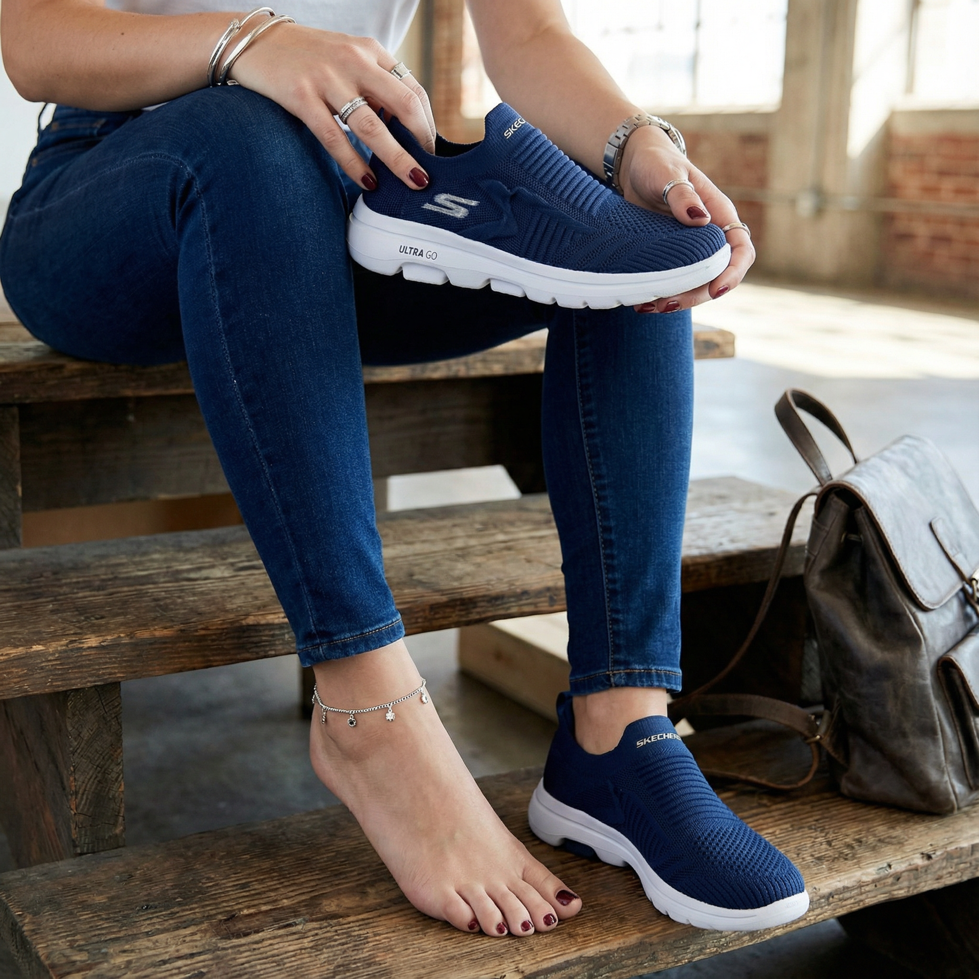 کفش ورزشی اسکیچرز جورابی مدل 1601