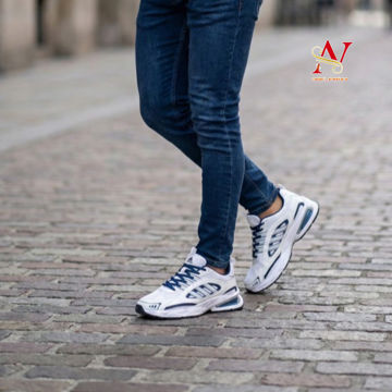 سفید سرمه ای