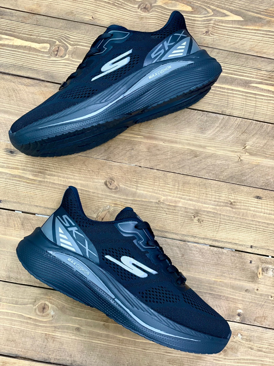 کتونی ورزشی اسکیچرز